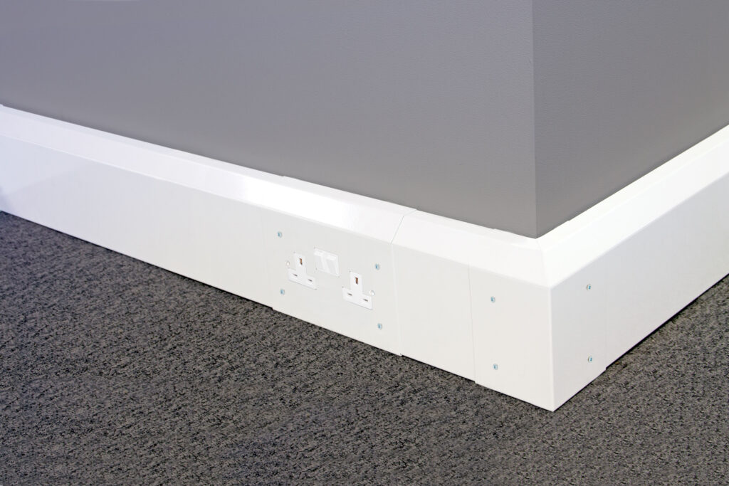 Power Skirting, PVC Cable Trunking and Metal Wiretrays | Advanced Strut